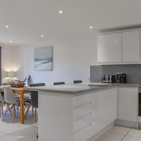 Ash - Uk48267 Whitby